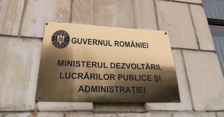 BOGDAN PIVARIU | Azi la București am semnat finanțarea nerambursabilă de peste 17 milioane de lei, pentru două proiecte de investiții în infrastructura din comuna Florești