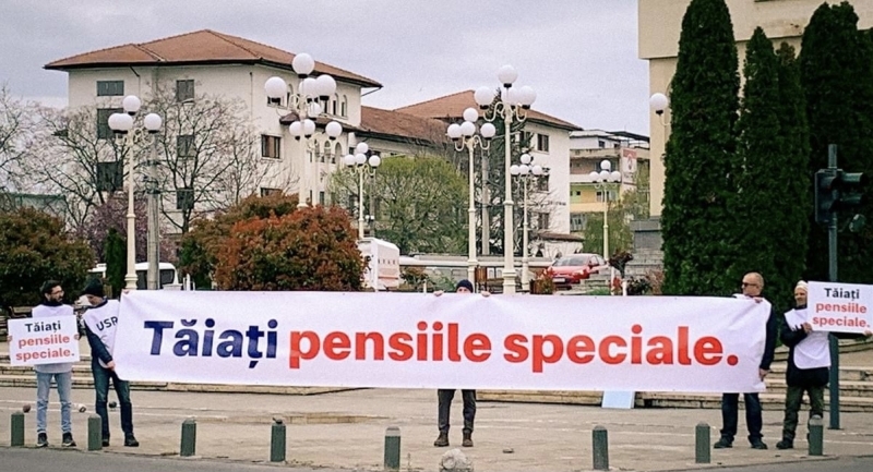 USR CLUJ | 100.000 de oameni au semnat deja pentru tăierea pensiilor speciale